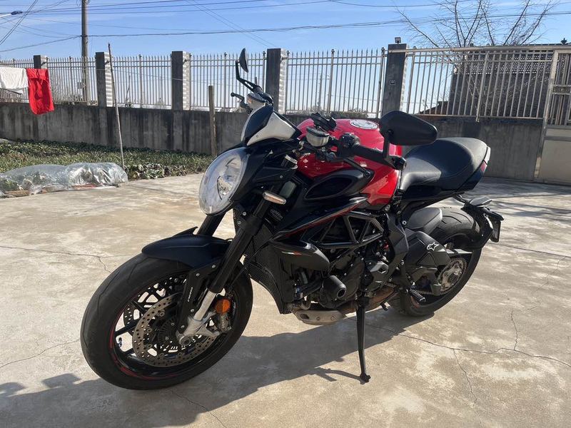 二手奥古斯塔Dragster 800