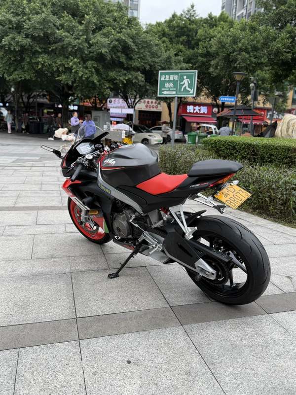 二手阿普利亚RS 660 