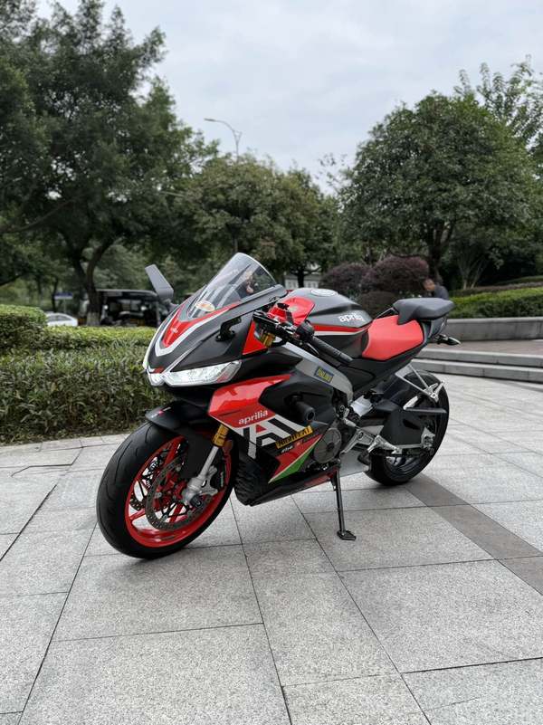 二手阿普利亚RS 660 