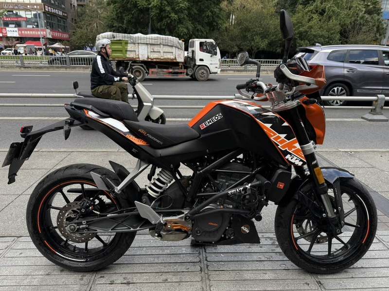 二手KTMR2R200 Duke
