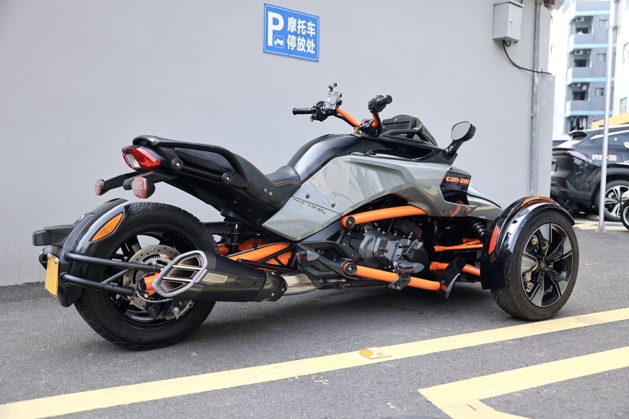 二手庞巴迪Spyder F3 