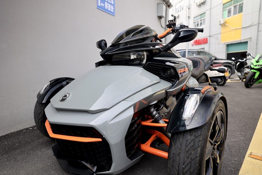 二手庞巴迪Spyder F3 