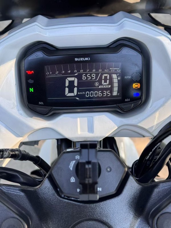 二手豪爵铃木GSX250R