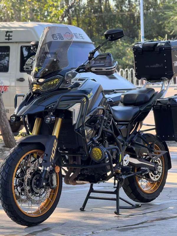 二手贝纳利TRK702