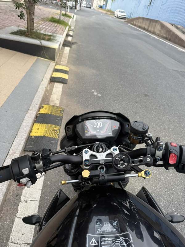 二手凯旋Street Triple 765