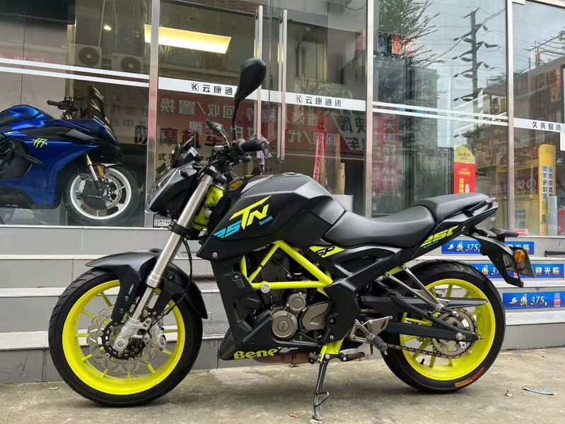 二手贝纳利小黄龙 TNT25