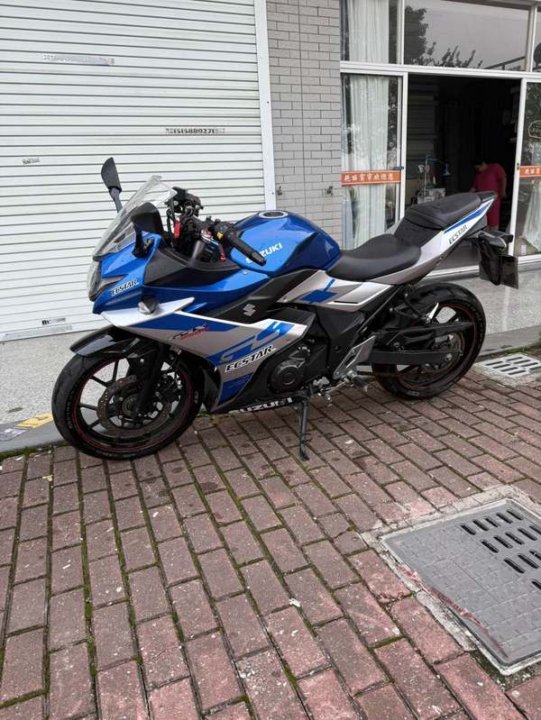 二手豪爵铃木GSX250R