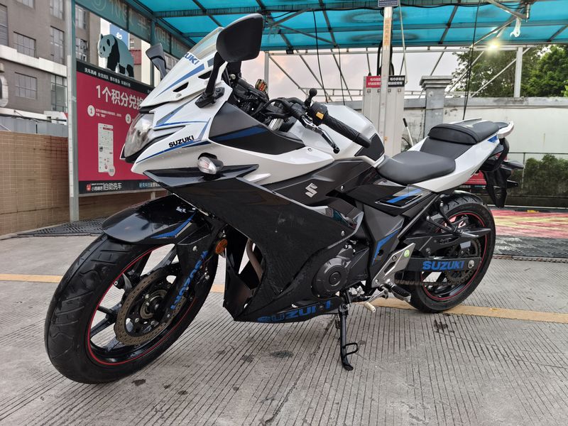 二手豪爵铃木GSX250R