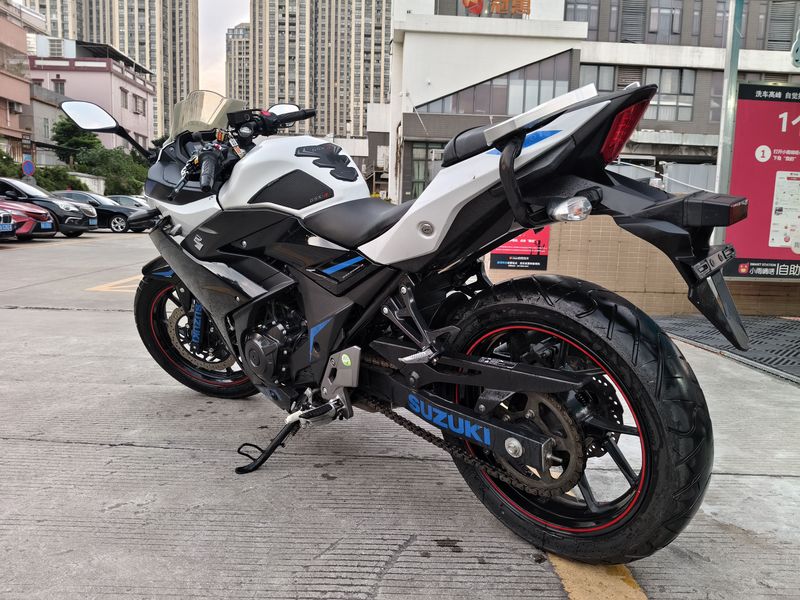二手豪爵铃木GSX250R