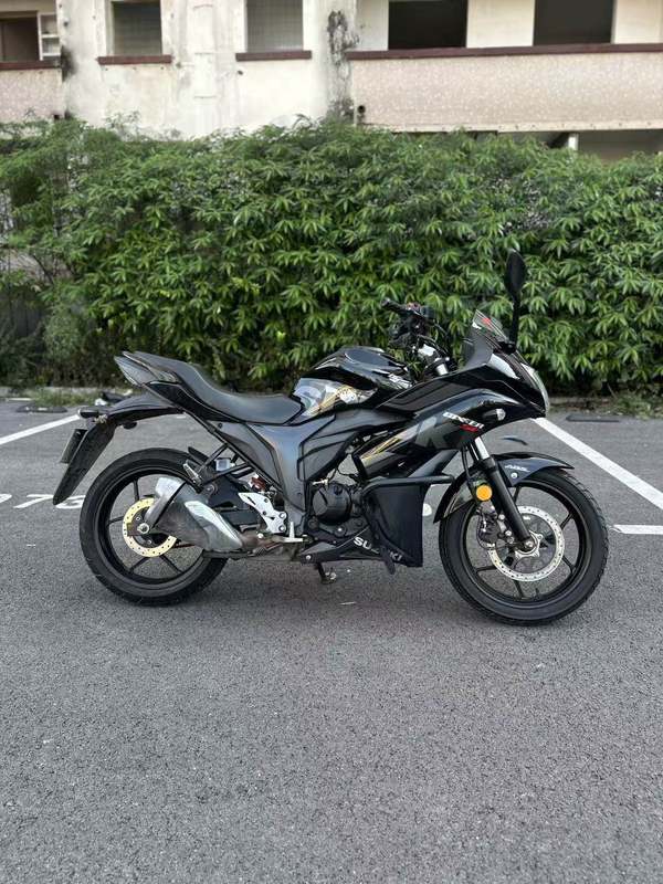 二手济南铃木极客飒 Gixxer 155