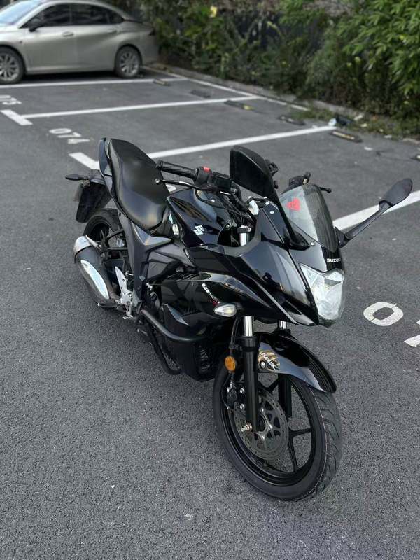二手济南铃木极客飒 Gixxer 155