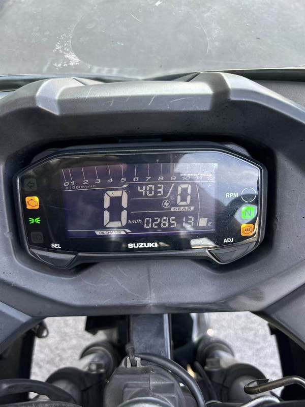 二手济南铃木极客飒 Gixxer 155