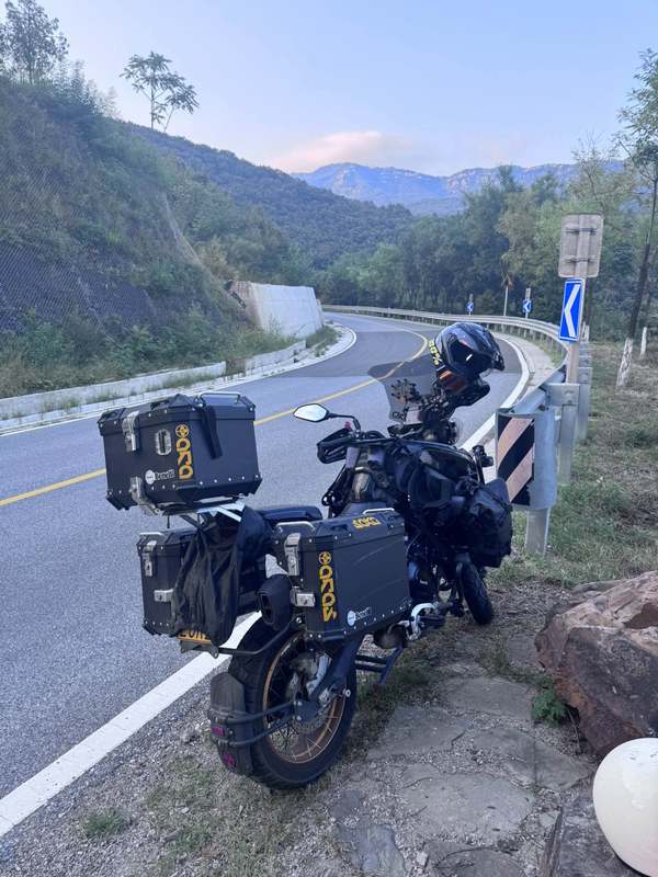 二手贝纳利TRK702