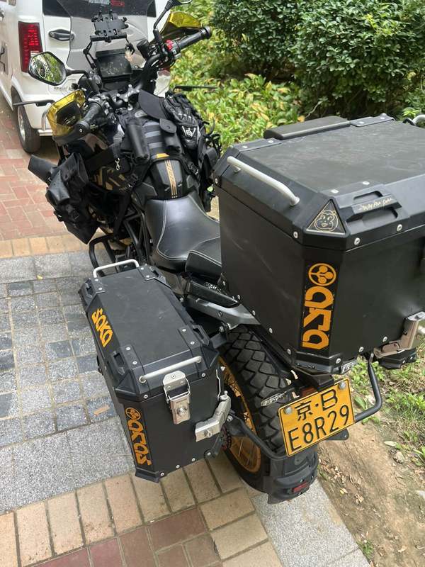 二手贝纳利TRK702