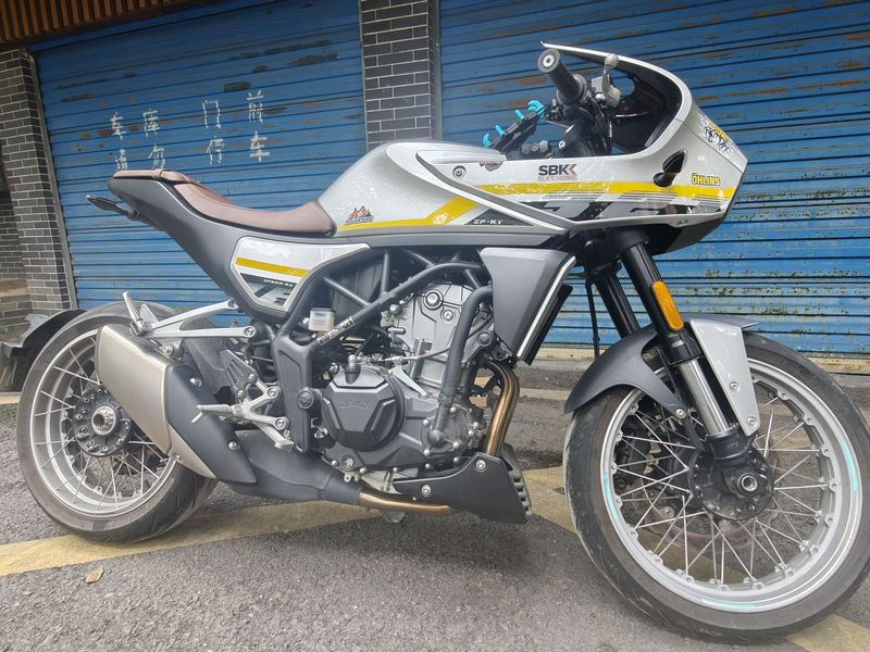 二手凯越321F-Cafe