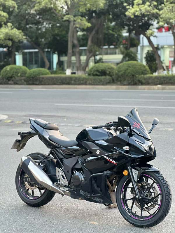二手豪爵铃木GSX250R