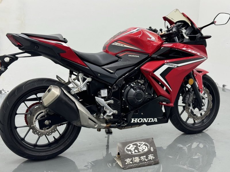 二手本田CBR400R