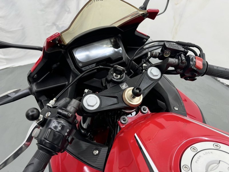 二手本田CBR400R