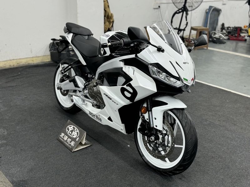 二手阿普利亚RS 457