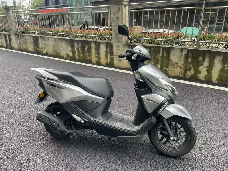 二手五羊本田NPF125