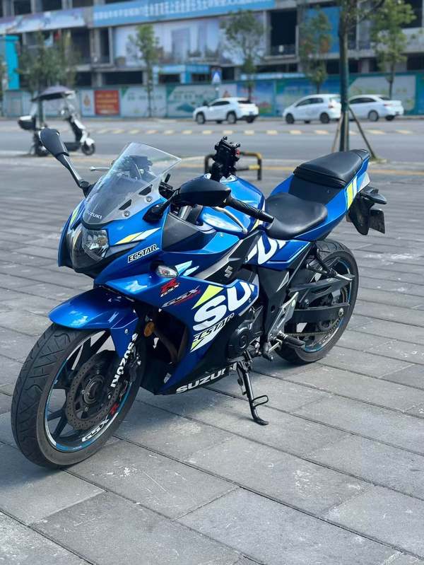 二手豪爵铃木GSX250R