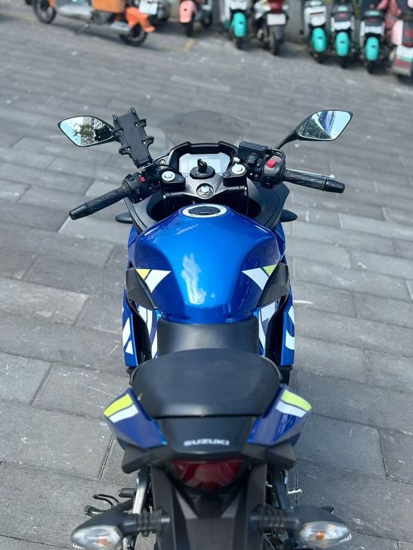 二手豪爵铃木GSX250R