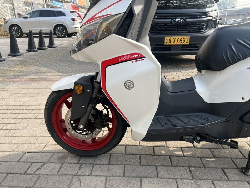 二手贝纳利利刃150