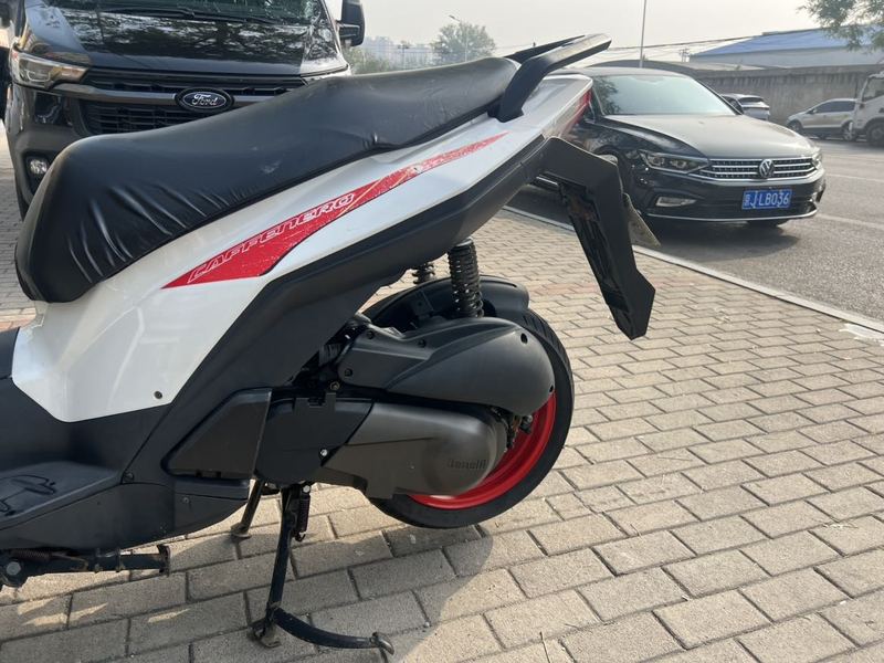 二手贝纳利利刃150