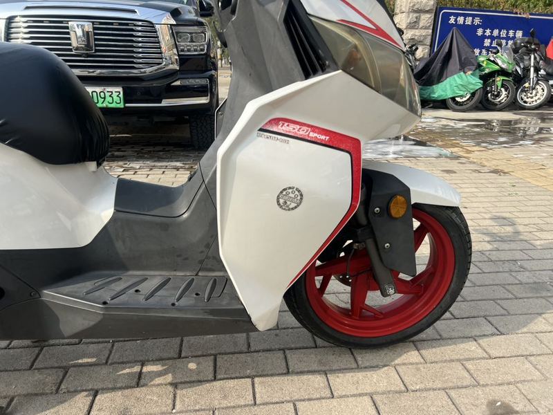 二手贝纳利利刃150