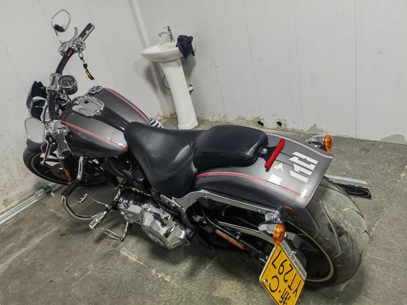 二手哈雷戴维森突破者 Breakout