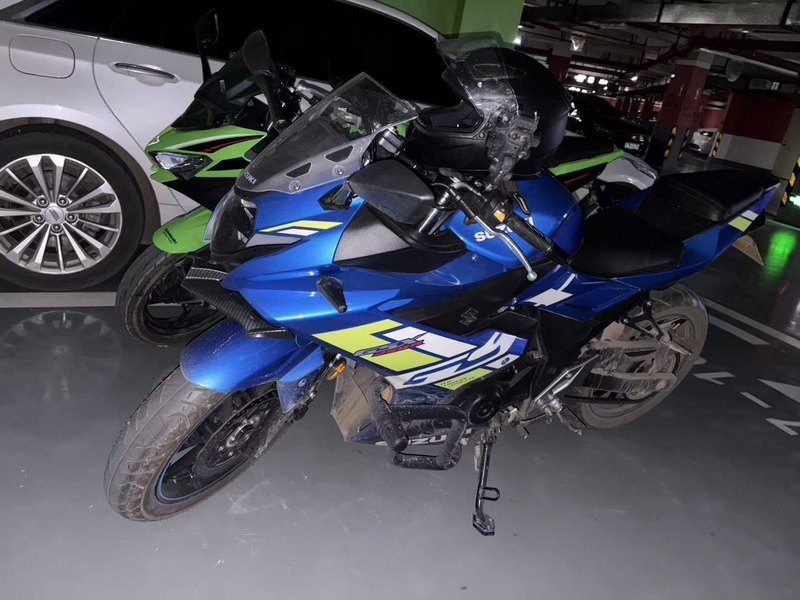 二手豪爵铃木GSX250R