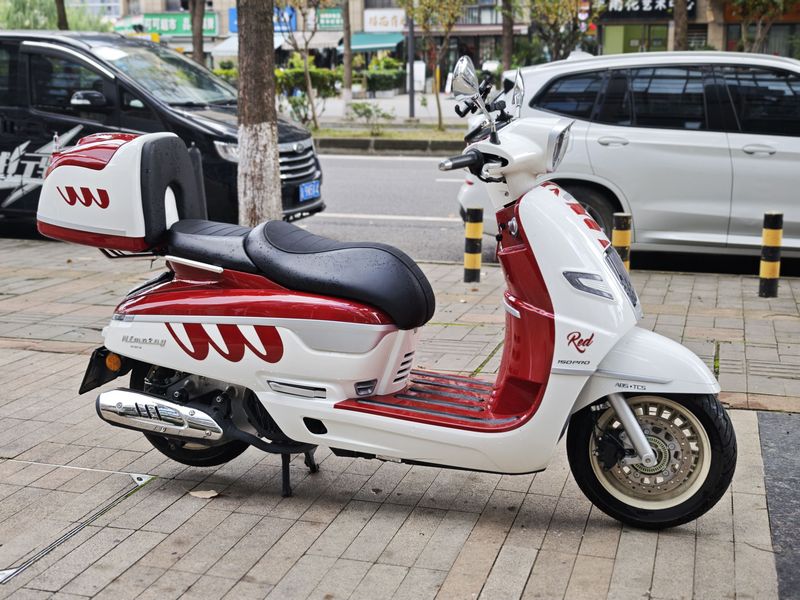 二手南方梦拉丽莎 飞戈