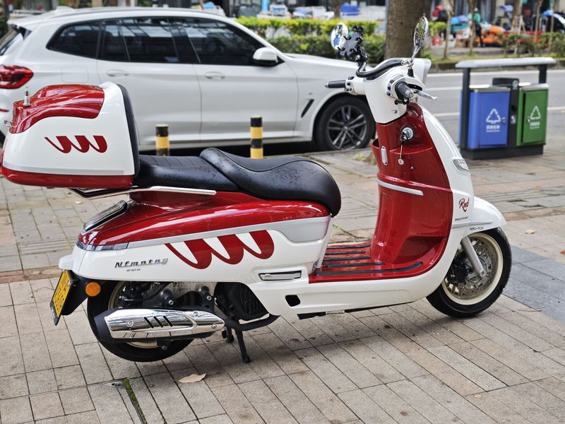 二手南方梦拉丽莎 飞戈