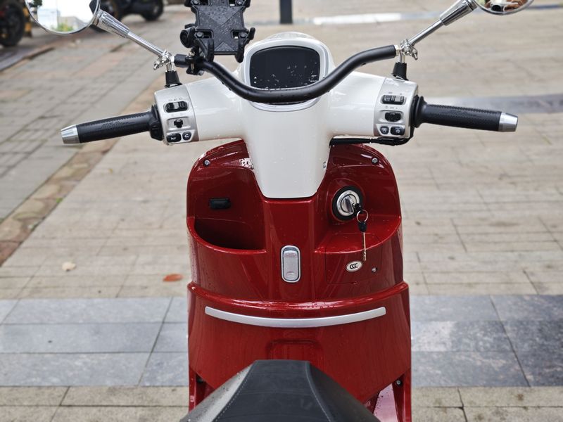 二手南方梦拉丽莎 飞戈