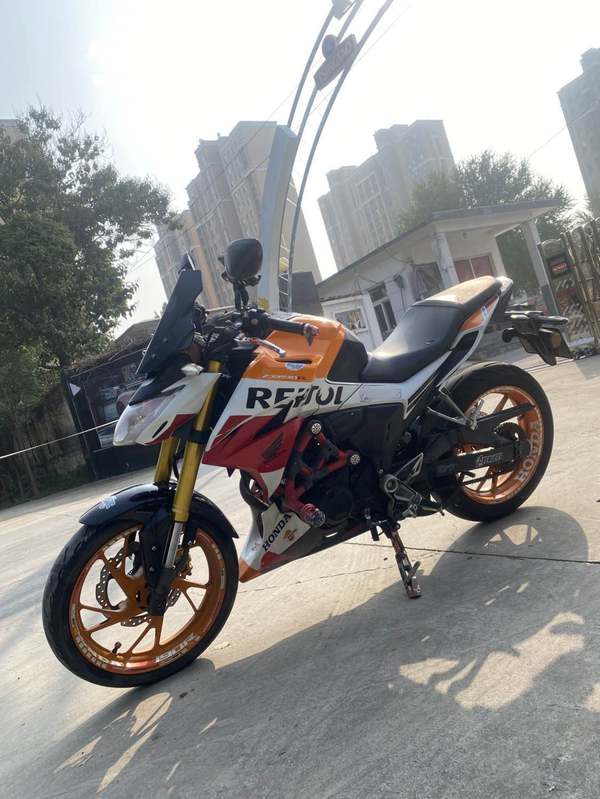 二手五羊本田CB190R 暴锋眼