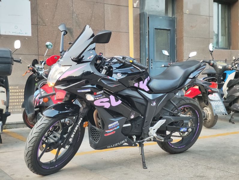 二手济南铃木极客飒 Gixxer 155