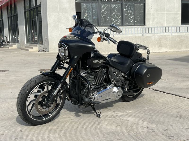 二手哈雷戴维森大道滑翔 Street Glide