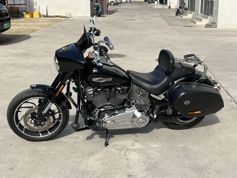 二手哈雷戴维森大道滑翔 Street Glide