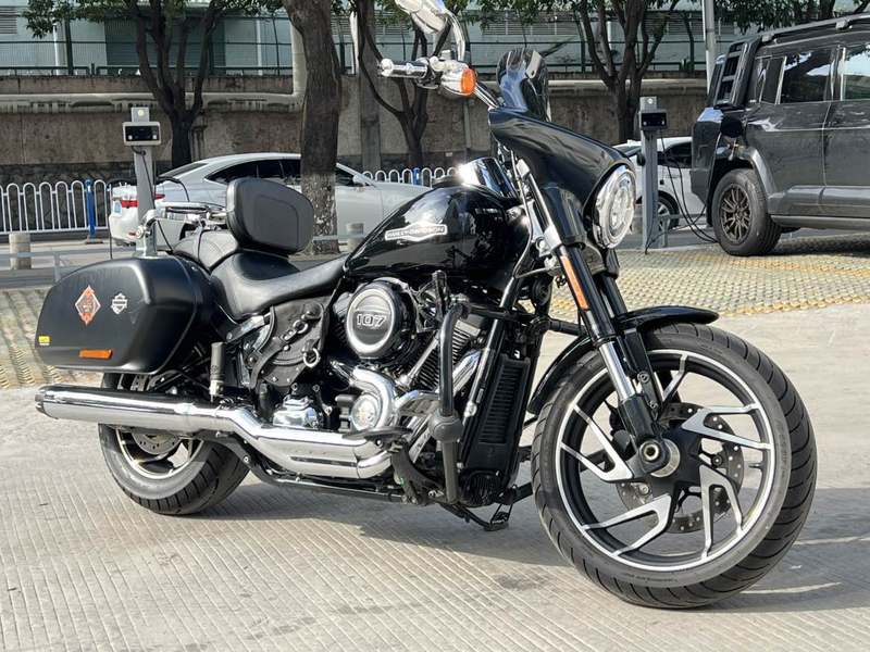 二手哈雷戴维森大道滑翔 Street Glide