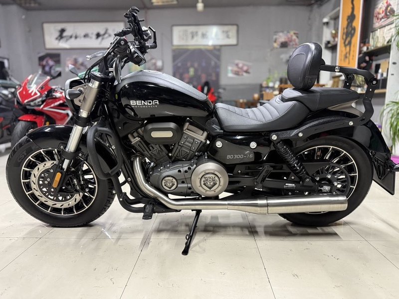 二手奔达Rock300 灰石