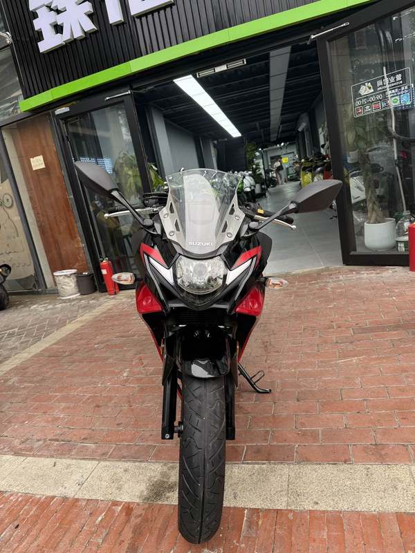 二手豪爵铃木GSX250R
