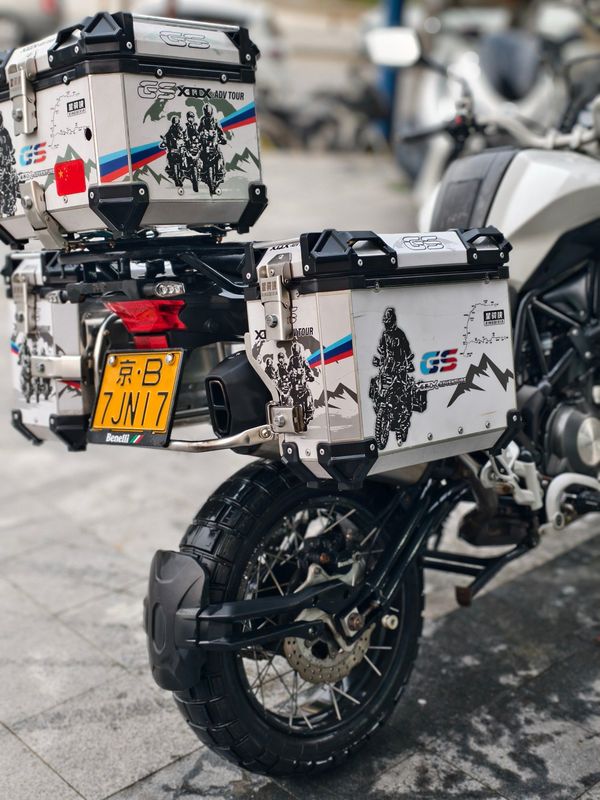 二手贝纳利金鹏 TRK502