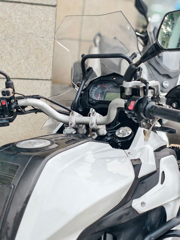 二手贝纳利金鹏 TRK502