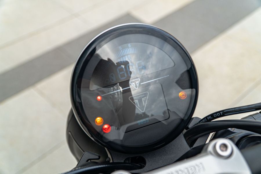 二手凯旋Trident 660