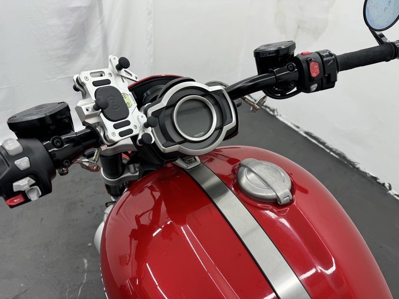 二手凯旋Rocket 3