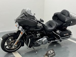 二手哈雷戴维森旗舰滑翔  Limited