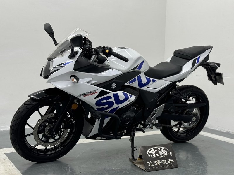 二手豪爵铃木GSX250R
