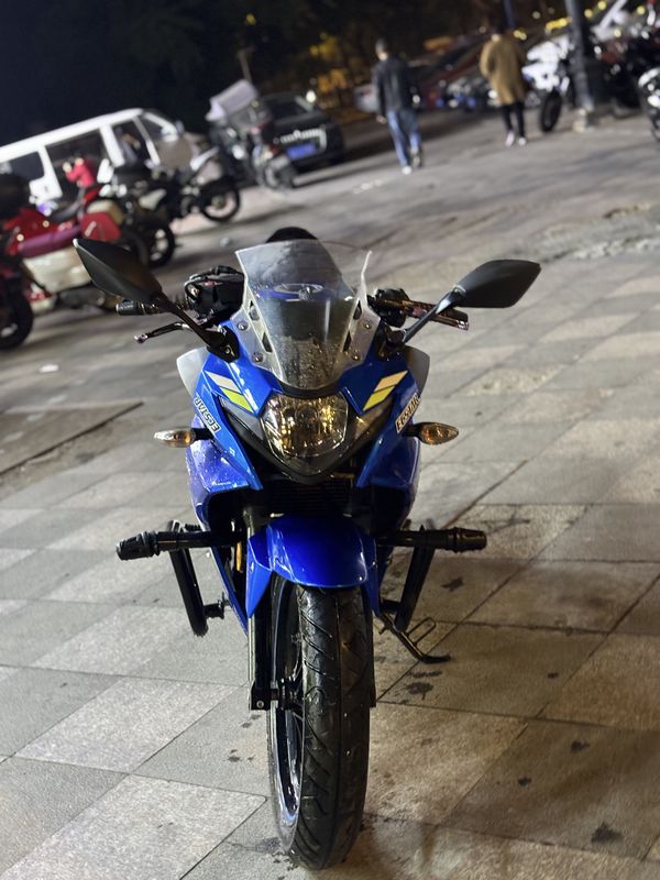 二手豪爵铃木GSX250R