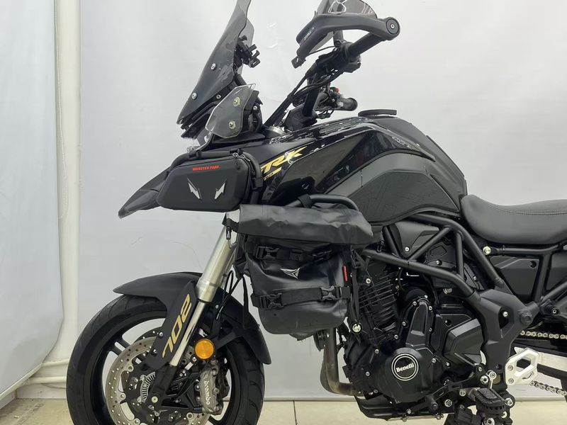 二手贝纳利TRK702