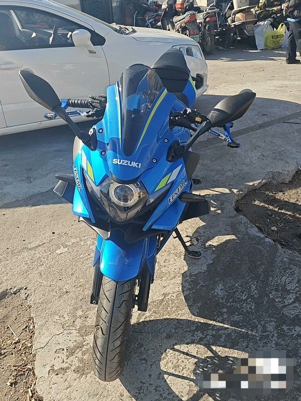 二手豪爵铃木GSX250R